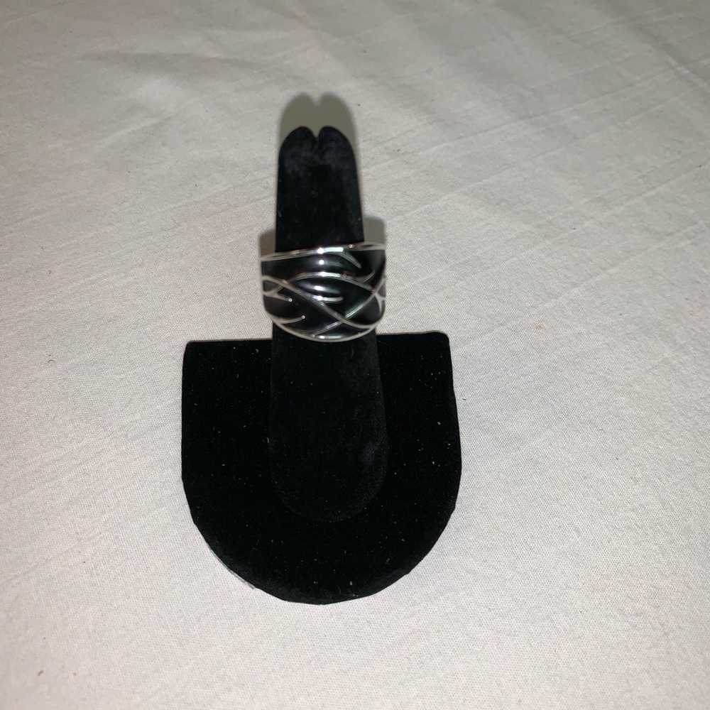 Black statement ring size 5.5